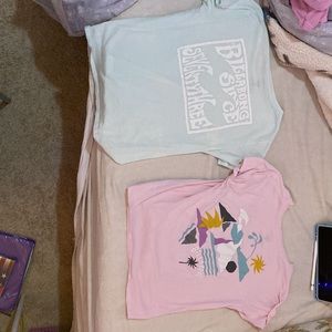 2 MEDIUM BILLABONG SHIRTS so cute for summer!!